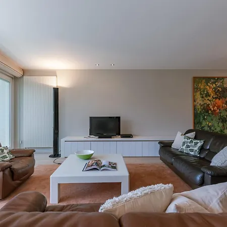 Huswell - Spacious Nearby The Sea In *
