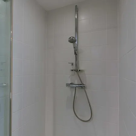 Huswell - Spacious Nearby The Sea In